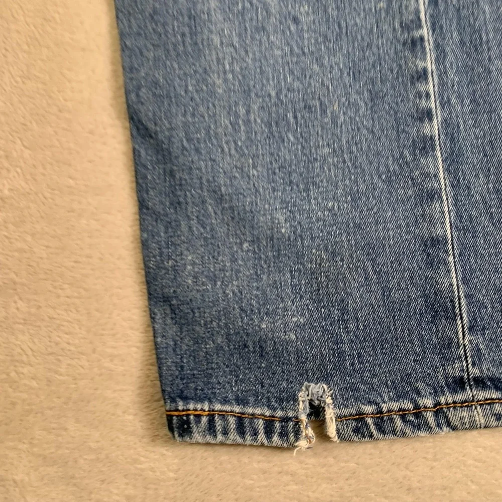 Levis 501 Jeans Mens 33x30 Blue Denim Button Fly Straight Red Tab Medium‎ Wash